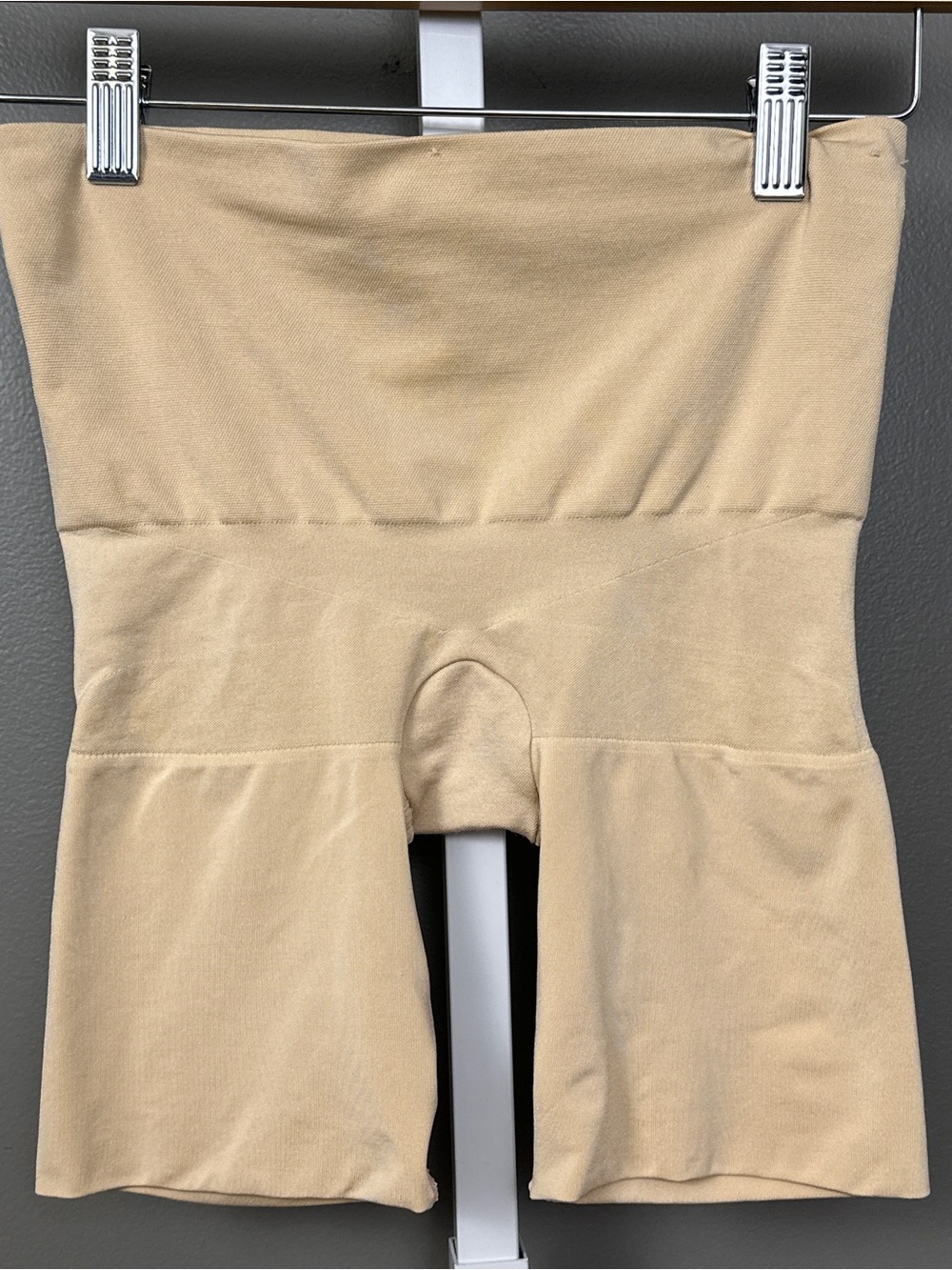 SPANX High Waisted Mid Thigh Shaping Short Medium Tan 10125R Shapewear Shaper